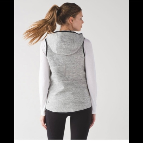 LULULEMON Insculpt Vest - Picture 3 of 8